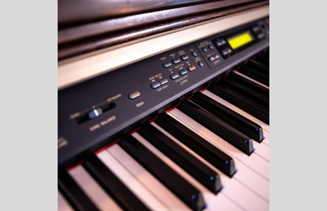 Used Yamaha CLP170 Satin Mahogany Digital Piano Complete Package (SN:606319) - Image 9